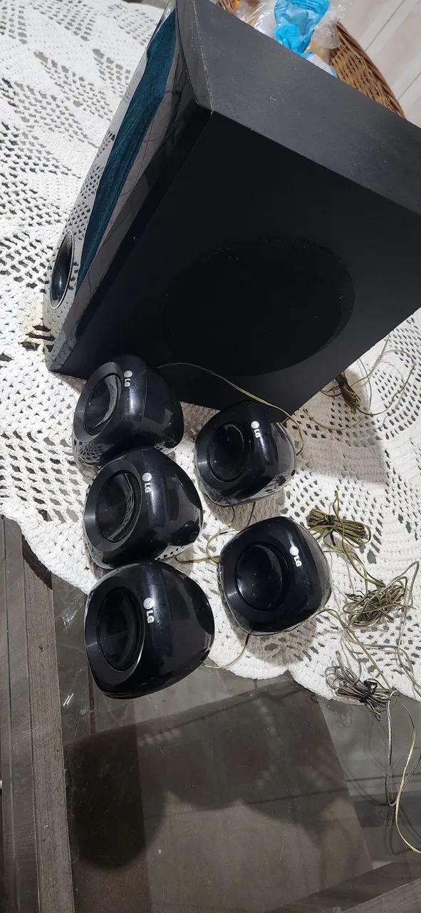 Conjunto de caixas e subwoofer de home teacher LG - Foto 4