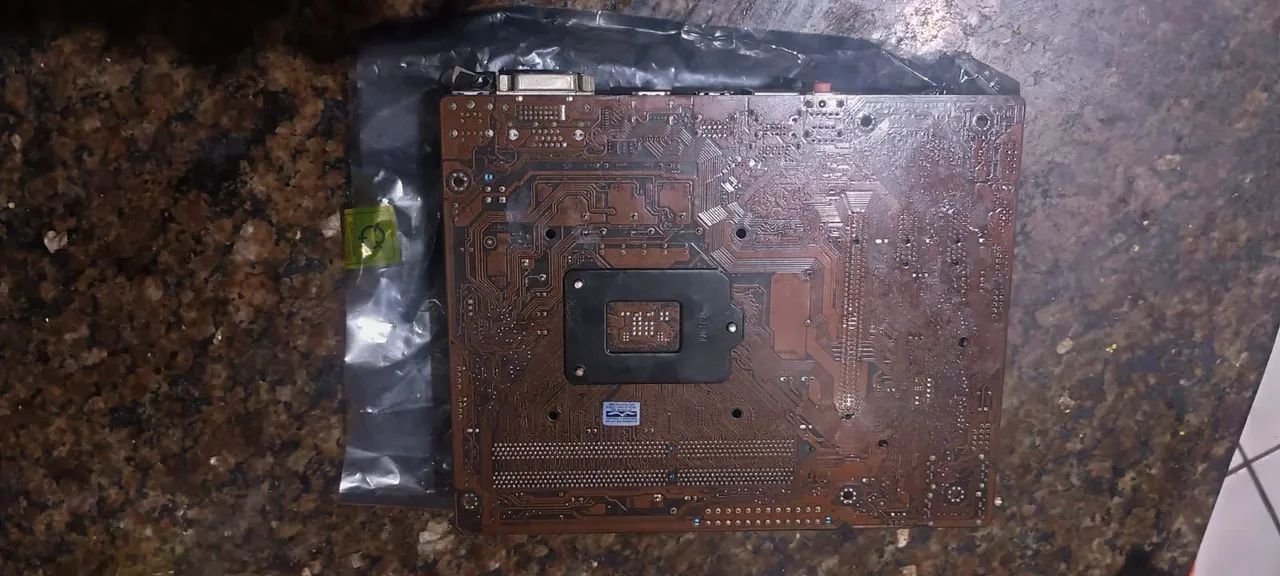 Placa mãe asus socket 1155 com defeito - Foto 2