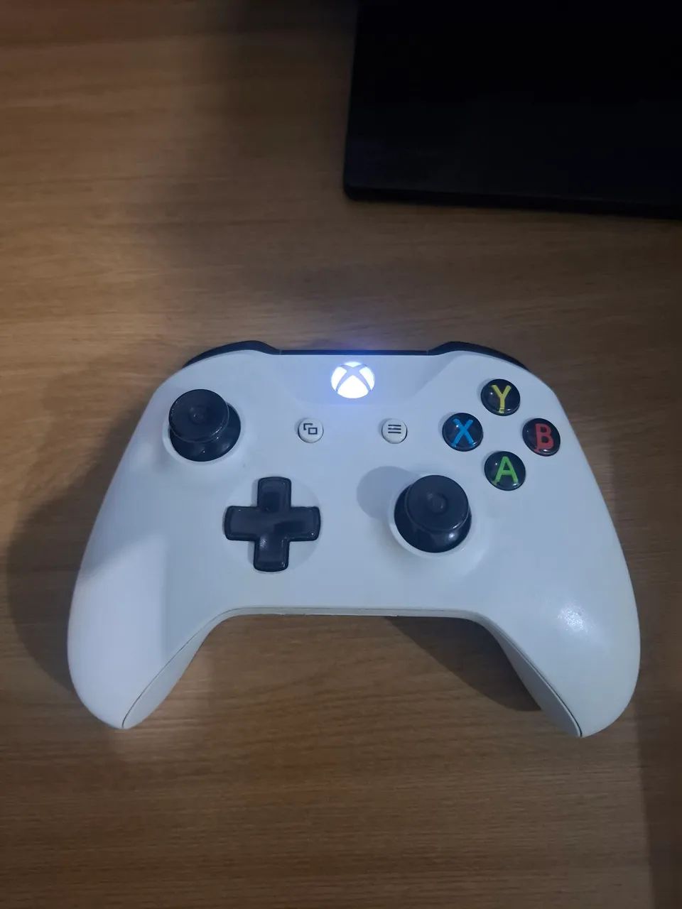 X BOX ONE BRANCO  - Foto 4