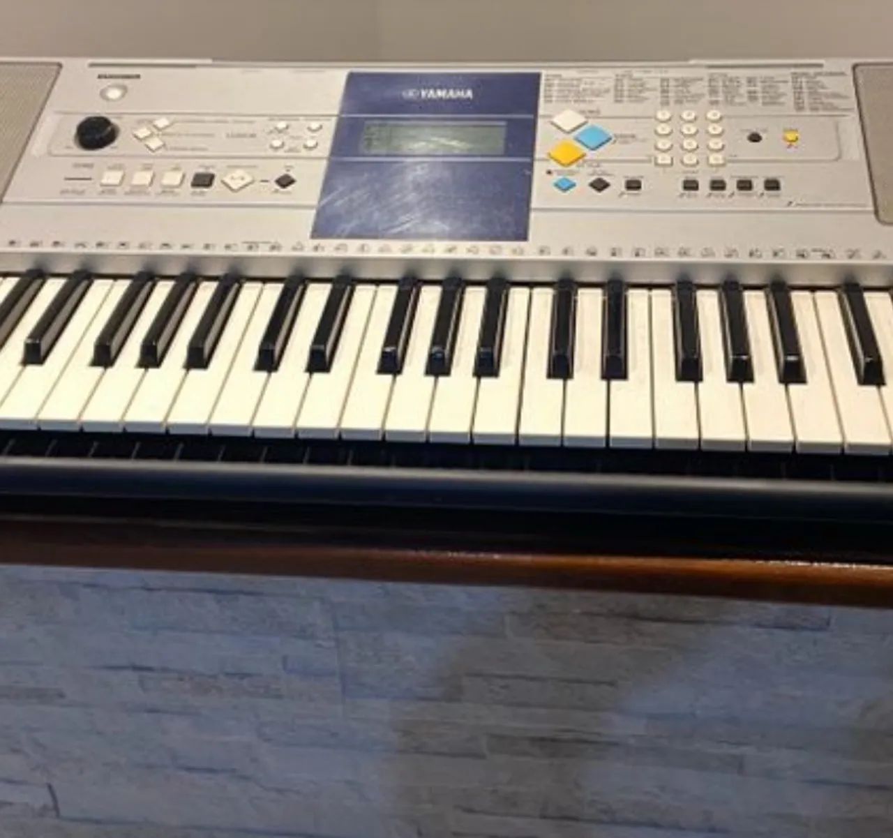 teclado yamaha psr -e323 - Foto 2