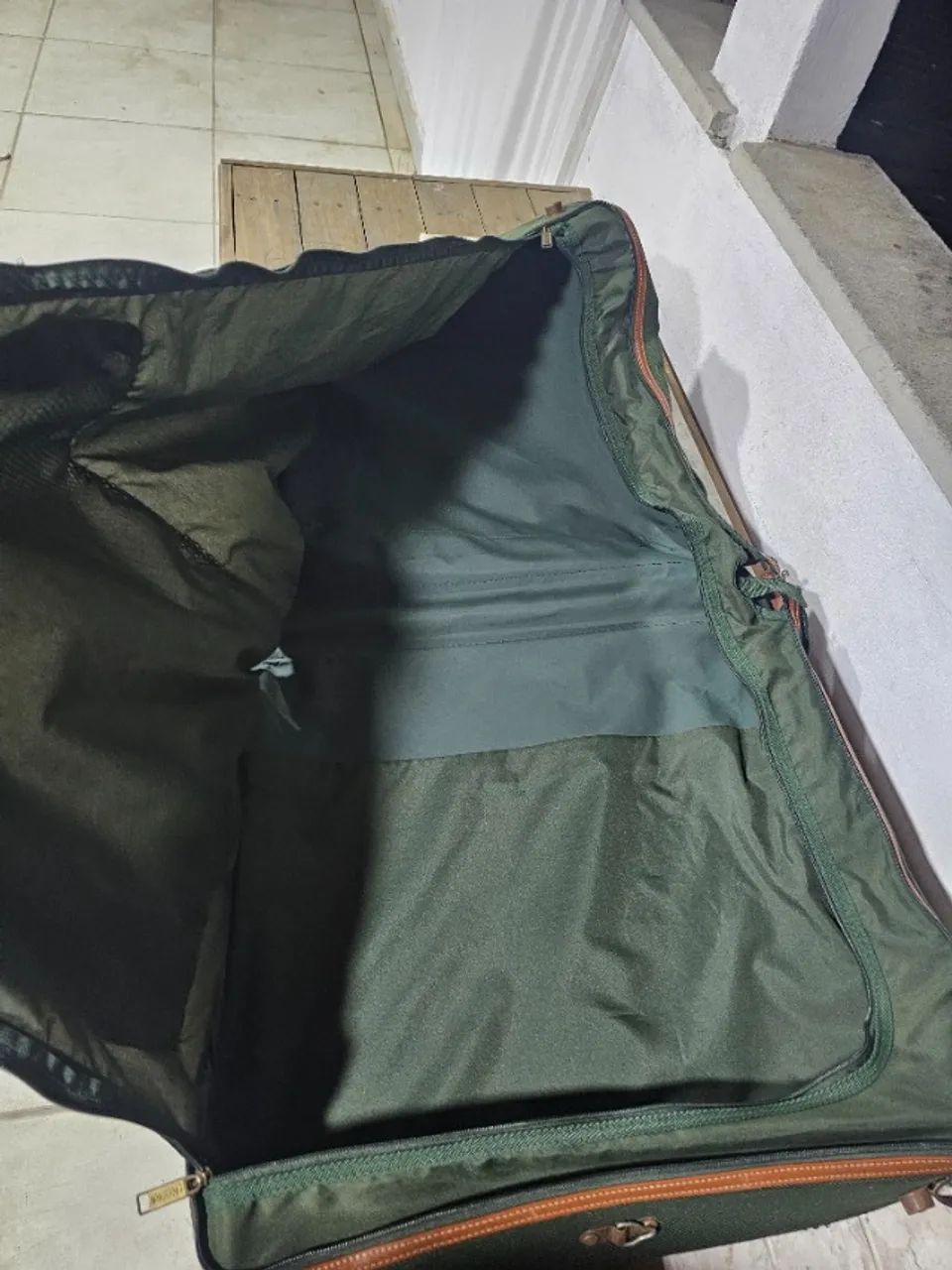Mala de viagens roupa sem amassar  - Foto 4