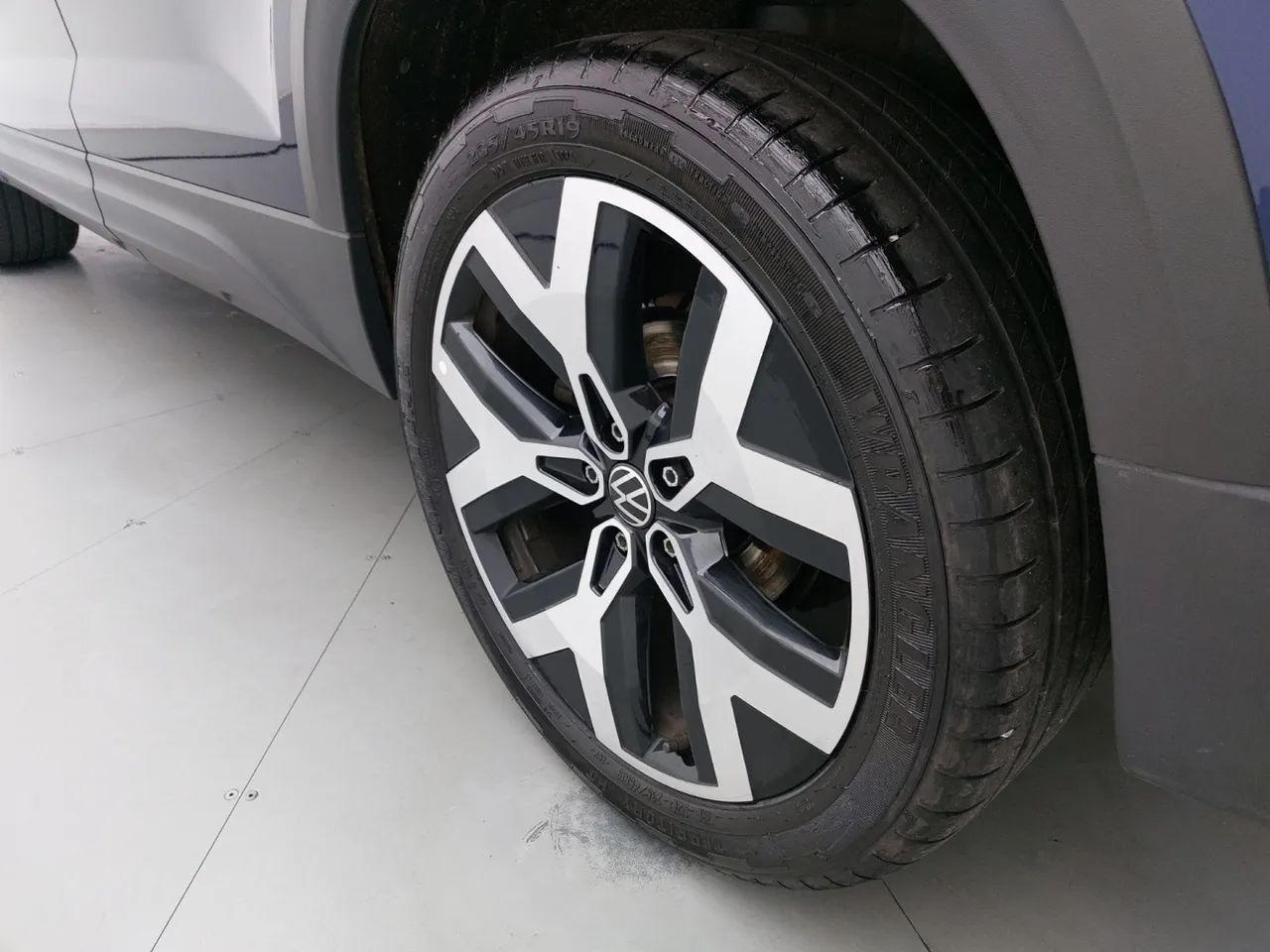 Volkswagen Taos Highline 1.4 250 TSI Flex Aut., foto 12 de 18