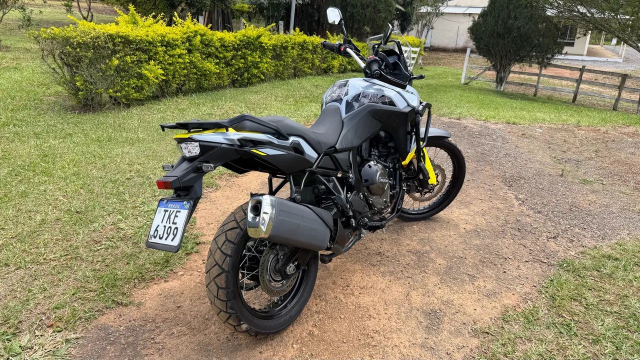 Suzuki - V-Strom 800DE  - Foto 4