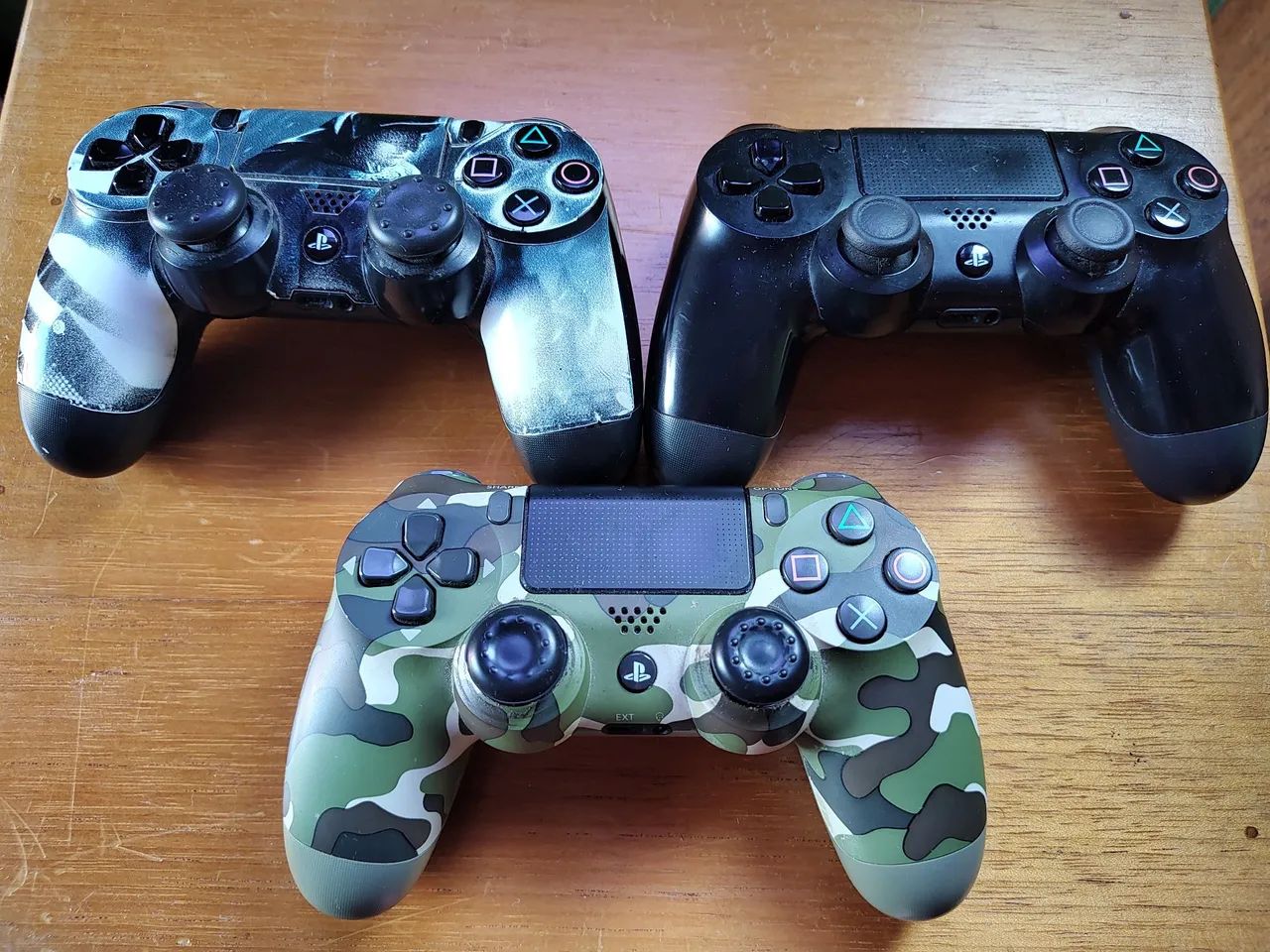 VENDO UM PS4 (modelo FAT) + PS VR + JOGOS E ACESSÓRIOS - Foto 3