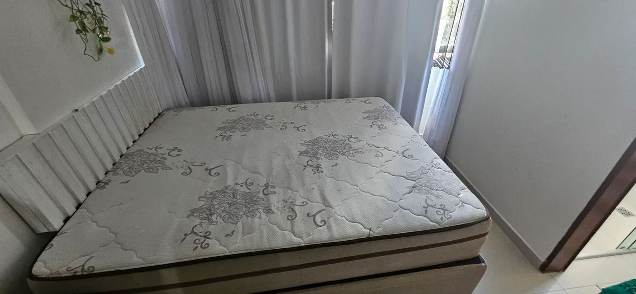 Cama Queem 