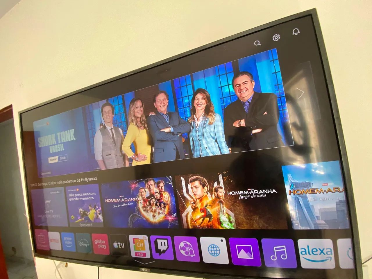 TV LG 60 Polegadas 4K Excelente