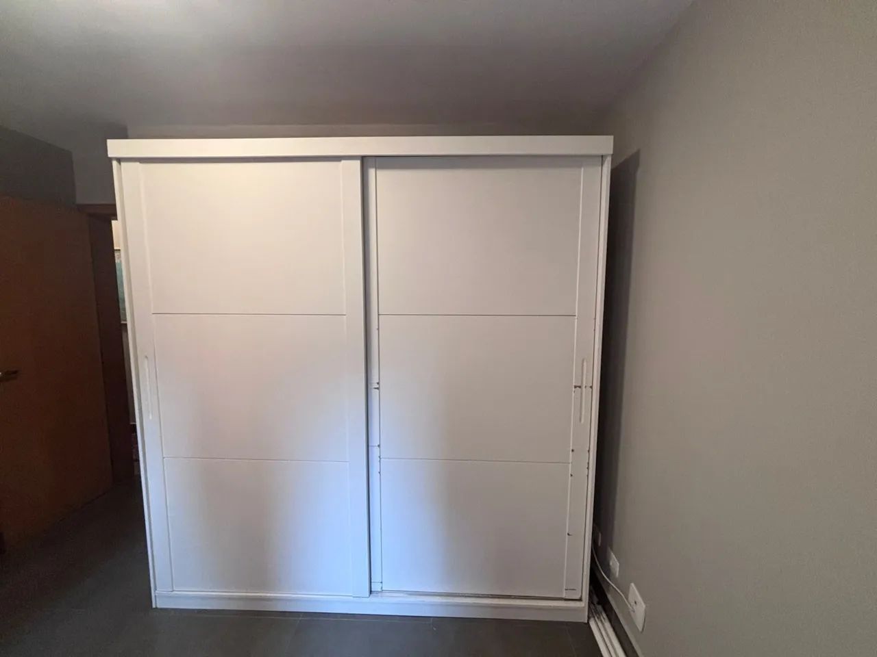 GUARDA-ROUPA BRANCO // ARMÁRIO - Foto 2