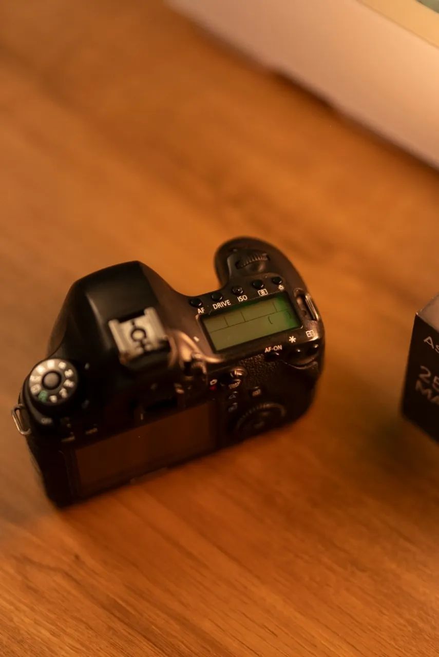 Canon 6D Corpo + 1 bateria e cabo USB Tethering - Foto 4