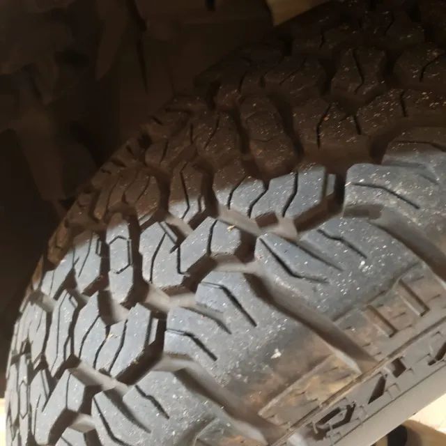 PNEUS NOVOS XBRI BRUTUS T/A 225/65R17 107/103S BPR - Foto 5