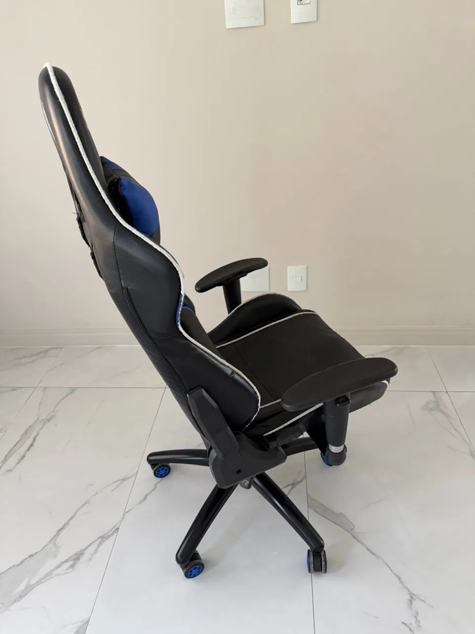 Vendo cadeira Gamer, funcionando perfeitamente!!!!