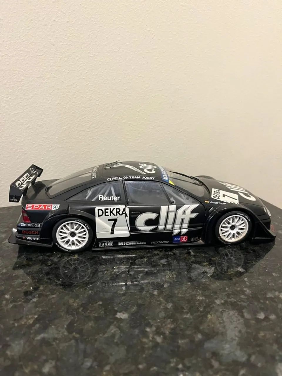 Miniatura 1:18 Opel Calibra preto UT - Foto 2