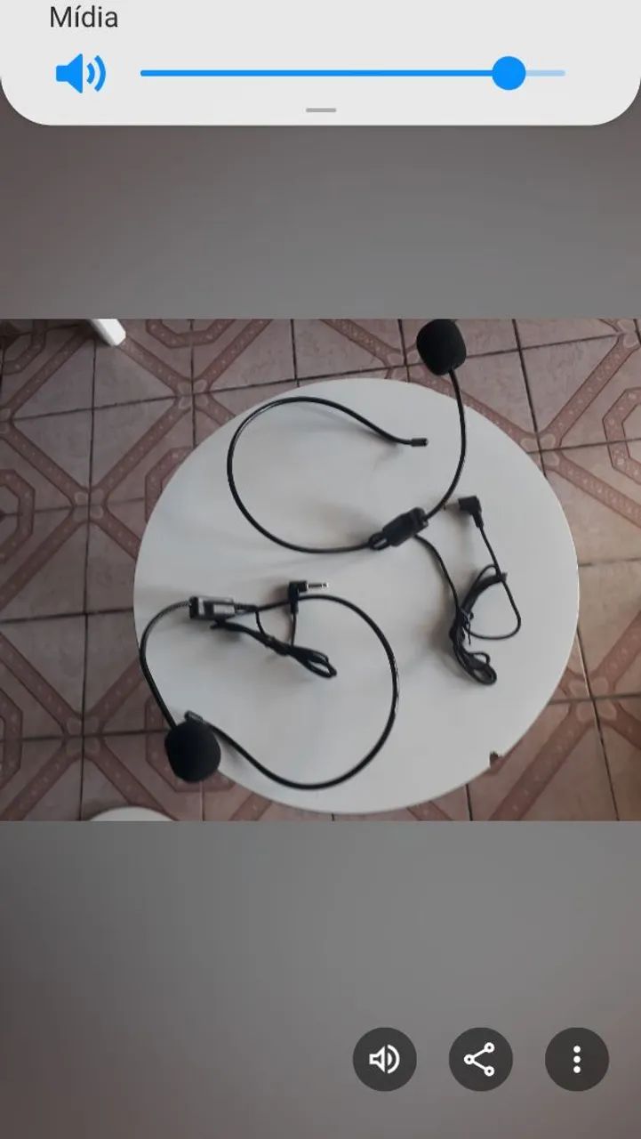 MICROFONE DE RÁDIO 