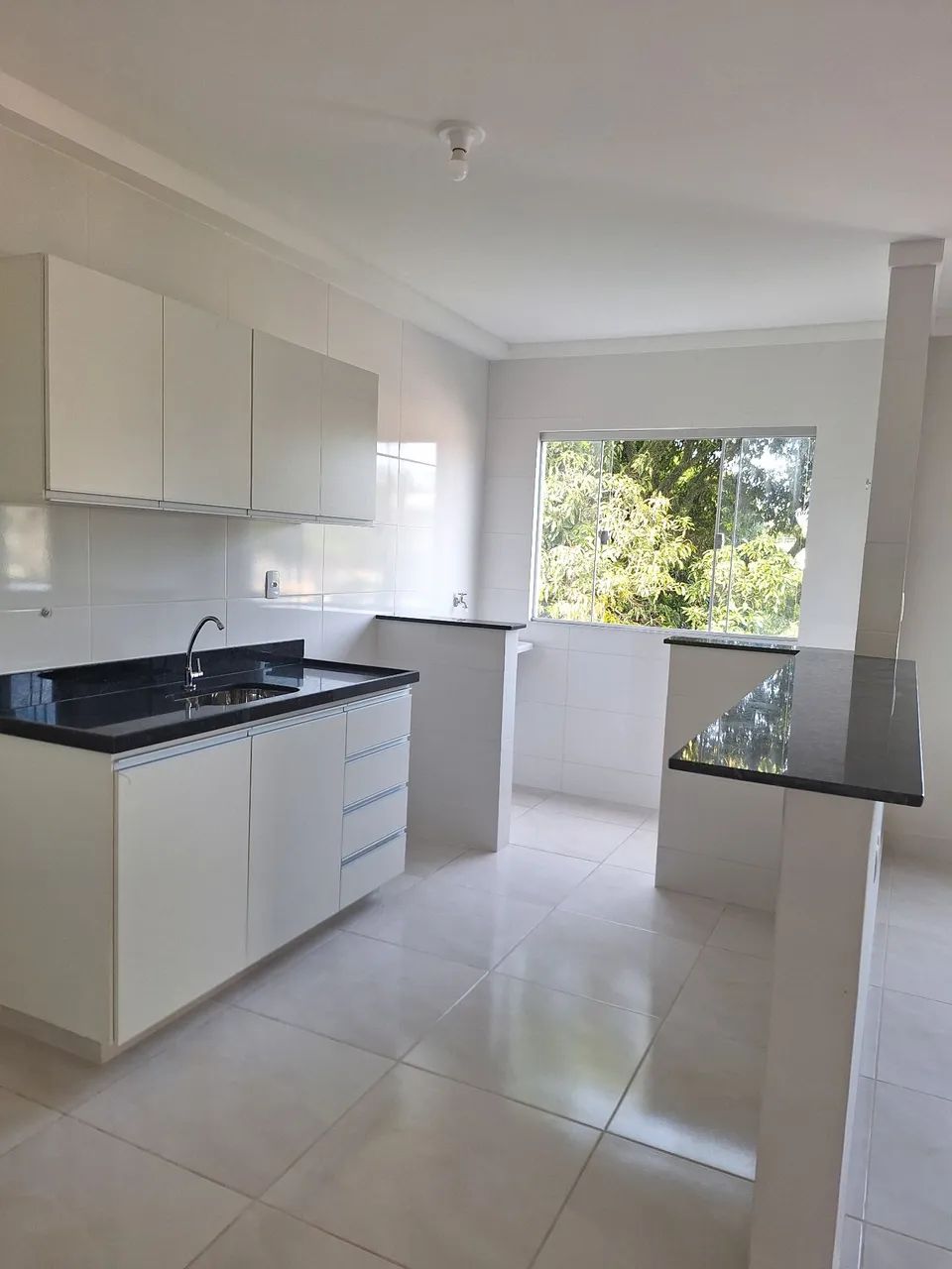 Alugo apartamento 