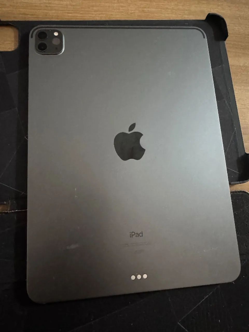 iPad Pro 11 2ª Geração 1TB Wi-Fi 2020 Cinza Espacial + Capa - Foto 3