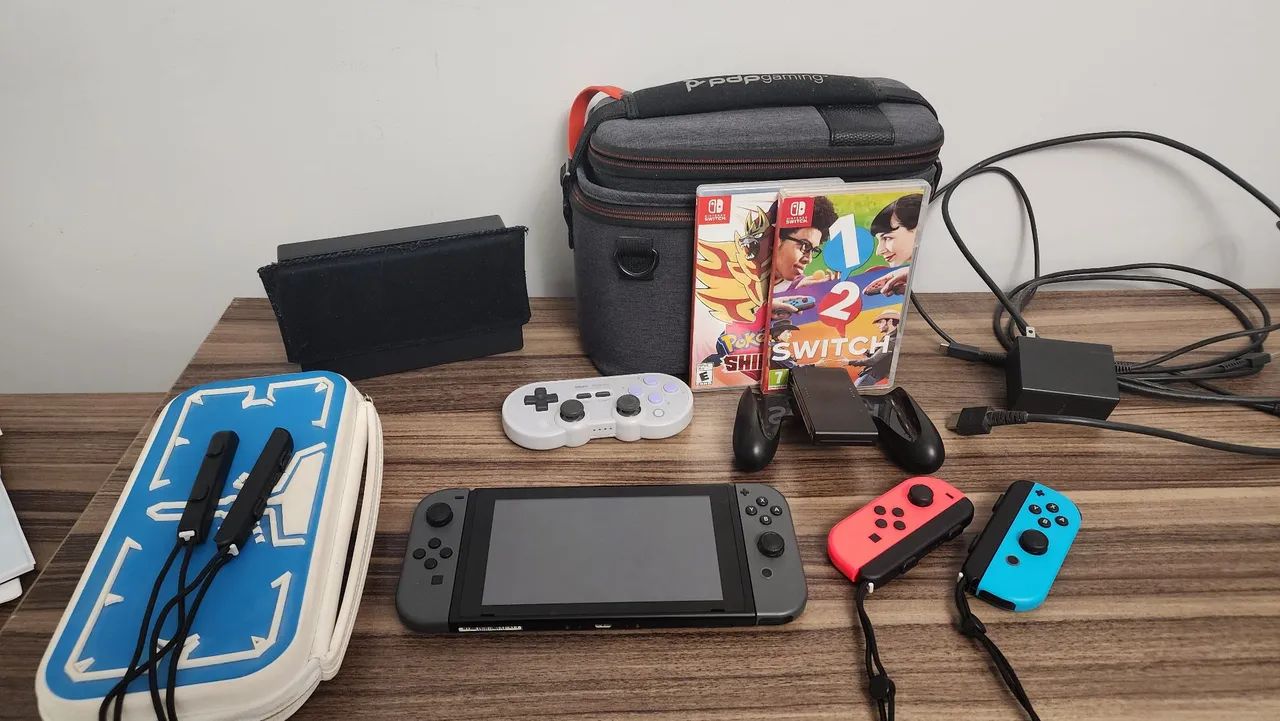 Console Nintendo Switch Com Controles e Jogos