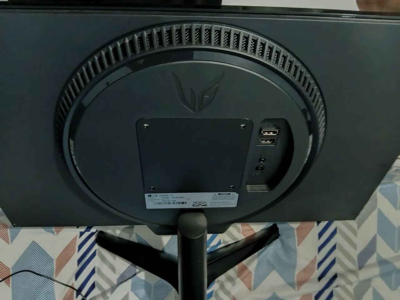 monitor lg ultragear 24 - Foto 3
