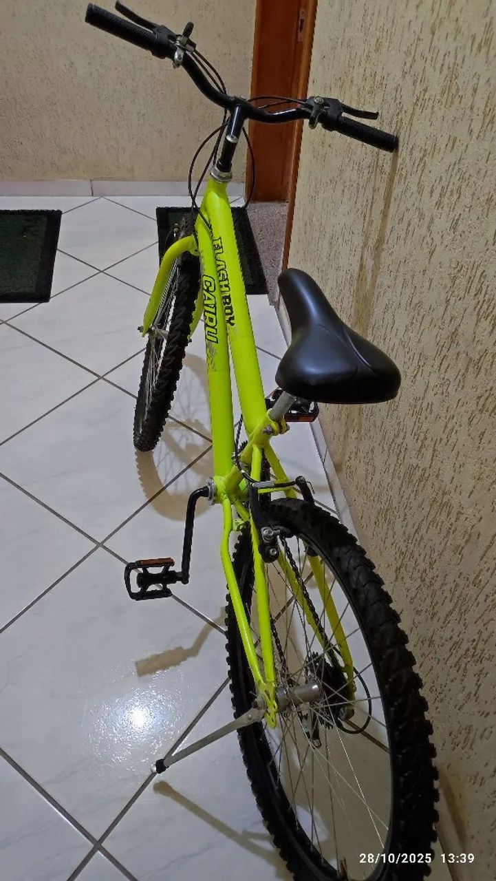  Bicicleta Semi nova aro 24 