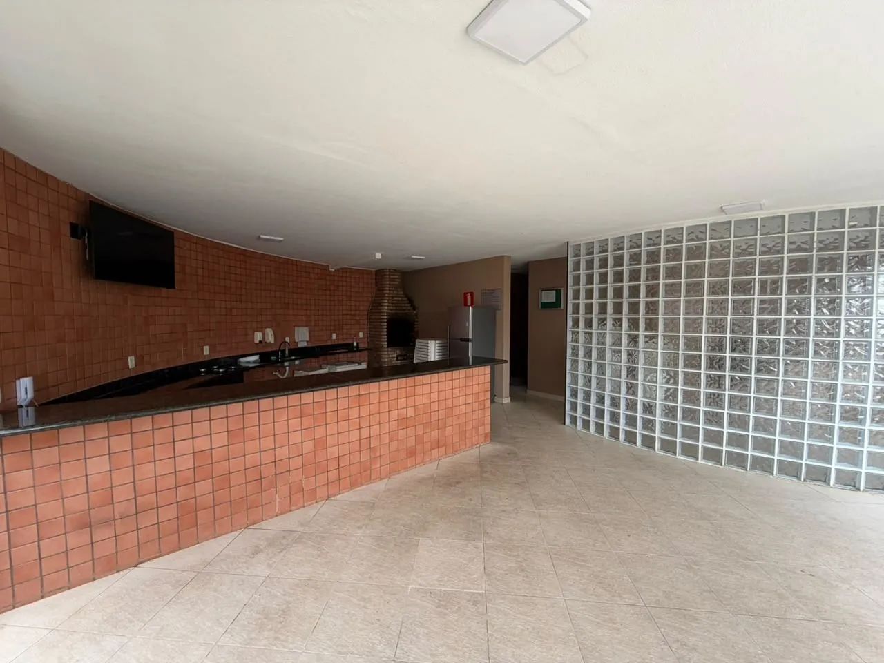 APARTAMENTO BAIRRO ITAPOÃ