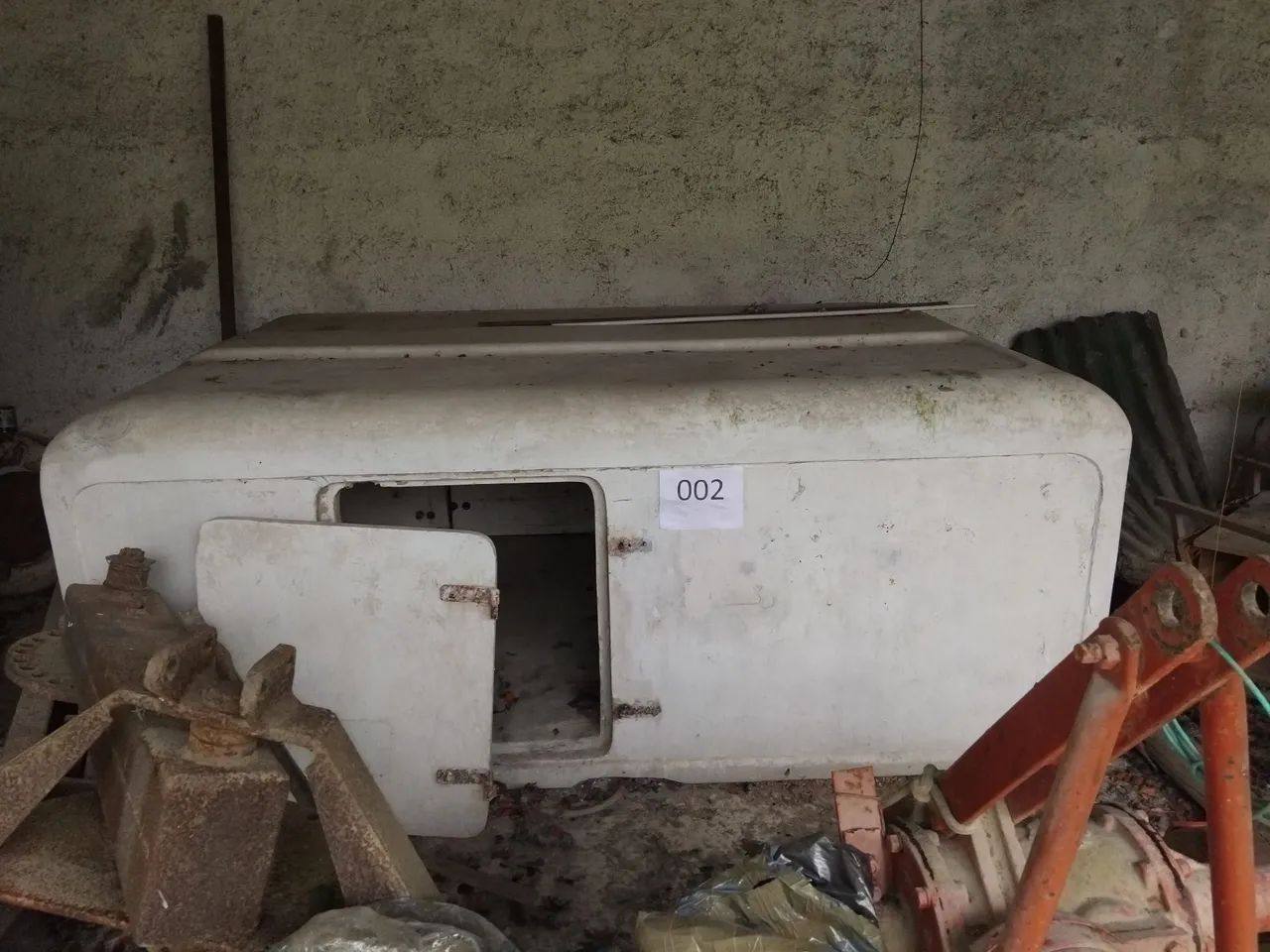 Baú isotermico de fibra de vidro com local para compressor para refrigeração  - Foto 5