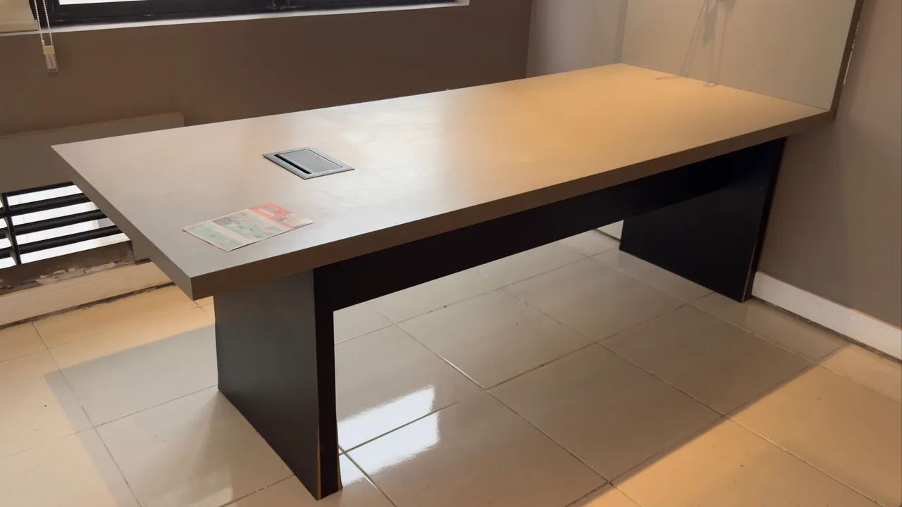 Mesa para reunião usada - Foto 2