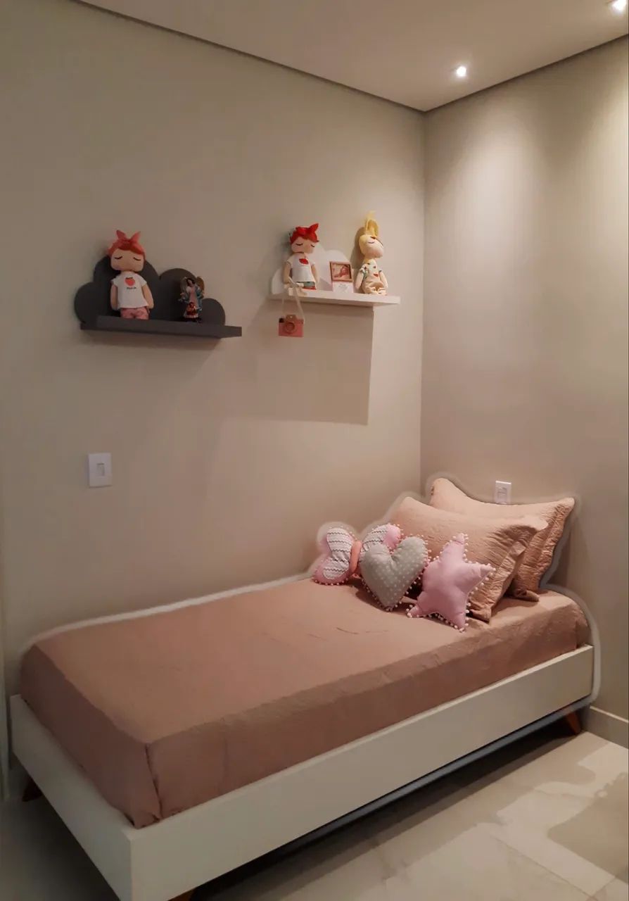 Cama com colchão 