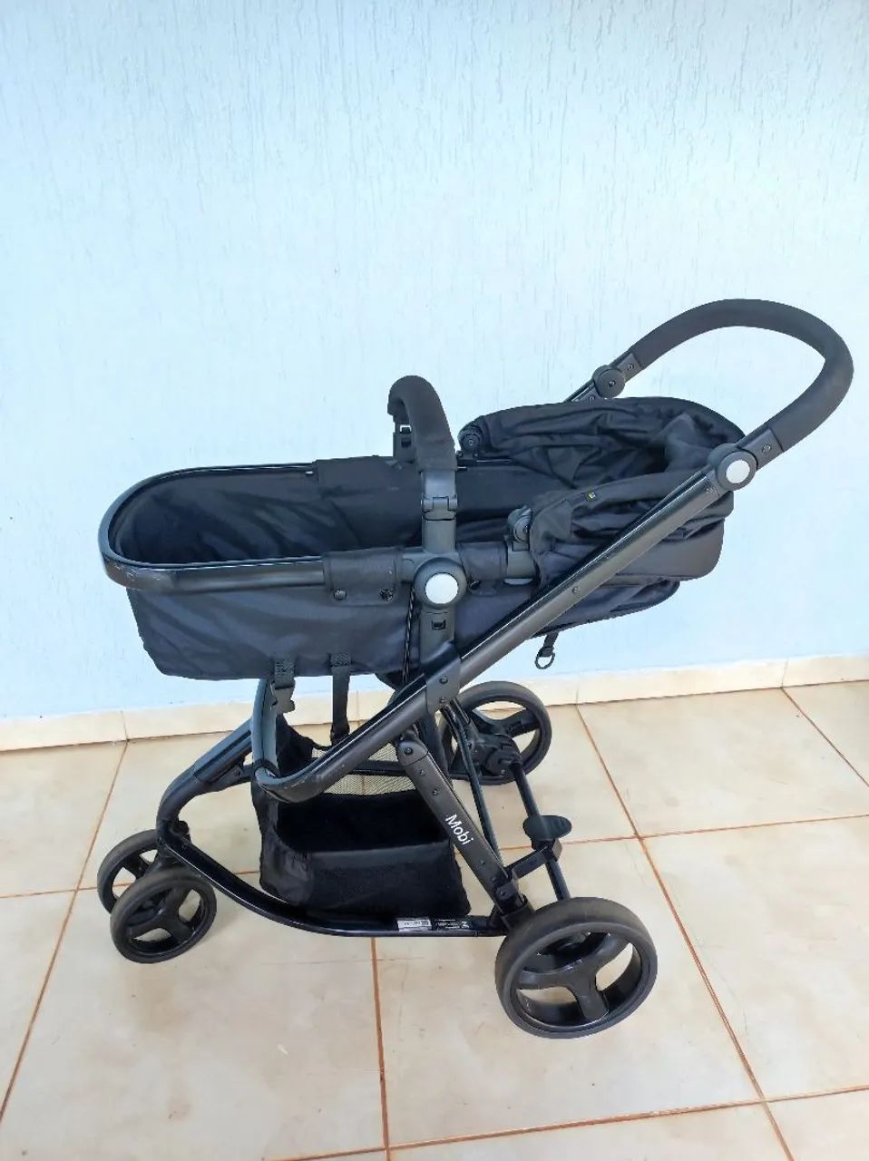 Carrinho de bebê e Bebê Conforto Mobi Safety 1st Preto - Foto 4