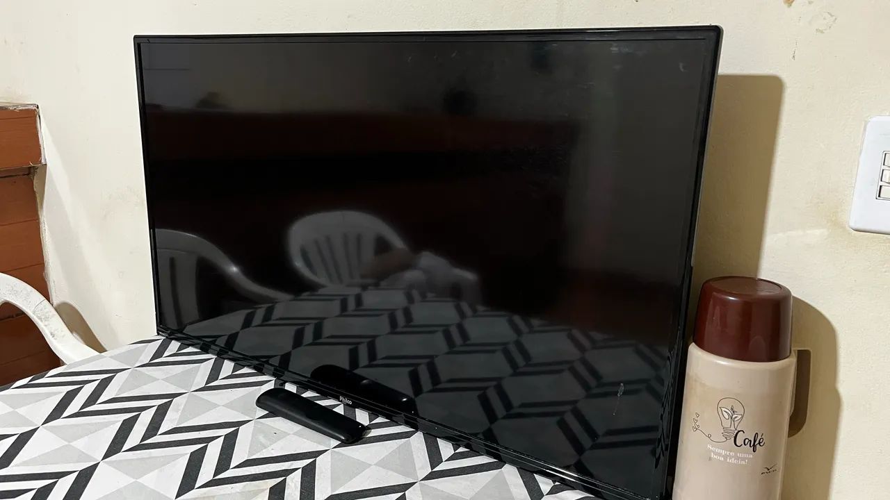 VENDO SMART TV PHILCO COM DEFEITO