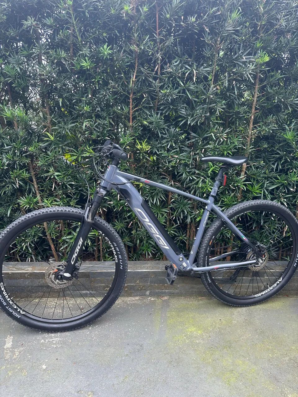 Bike Oggi 8.0 elétrica 
