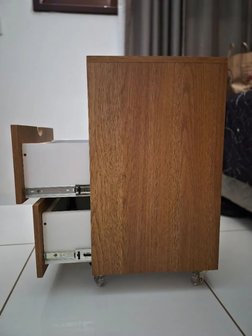 Mesa de Cabeceira/Gaveteiro - Planejado (MDF) - Foto 4