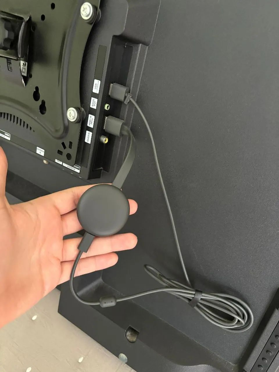 Televisão de 40 polegadas + chromecast e suporte articulado inclusos - Foto 3