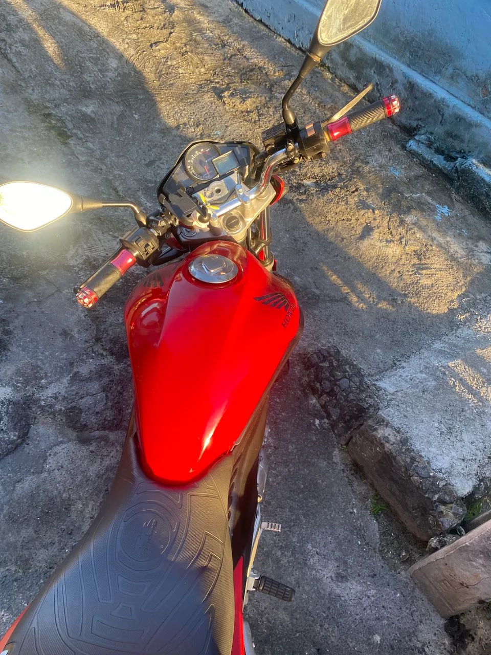 Cb 300 Troco por carro  - Foto 2