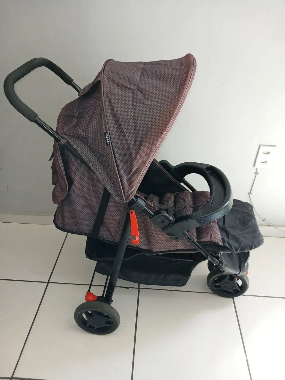 Carrinho de bebê voyage