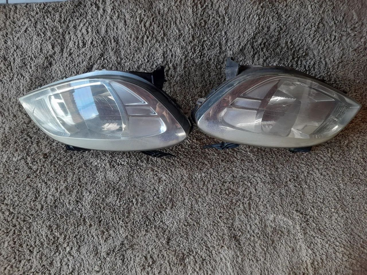 Venda de farol Prisma Max 2010 e 2011 - Foto 3