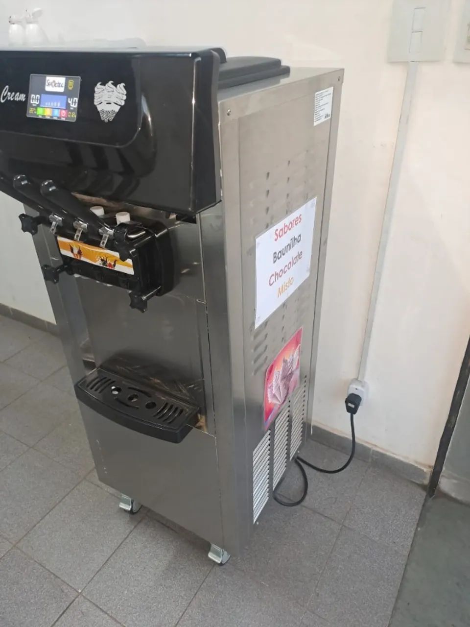 Maquina de sorvete expresso - Foto 3