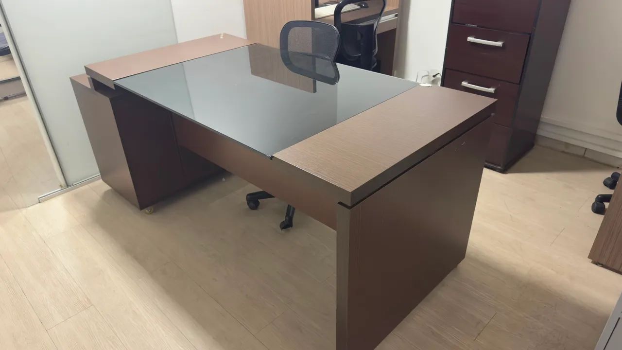 Conjunto de Mesa De Escritório, Mesa e Armários, PREÇO NEGOCIÁVEL!!!! - Foto 4