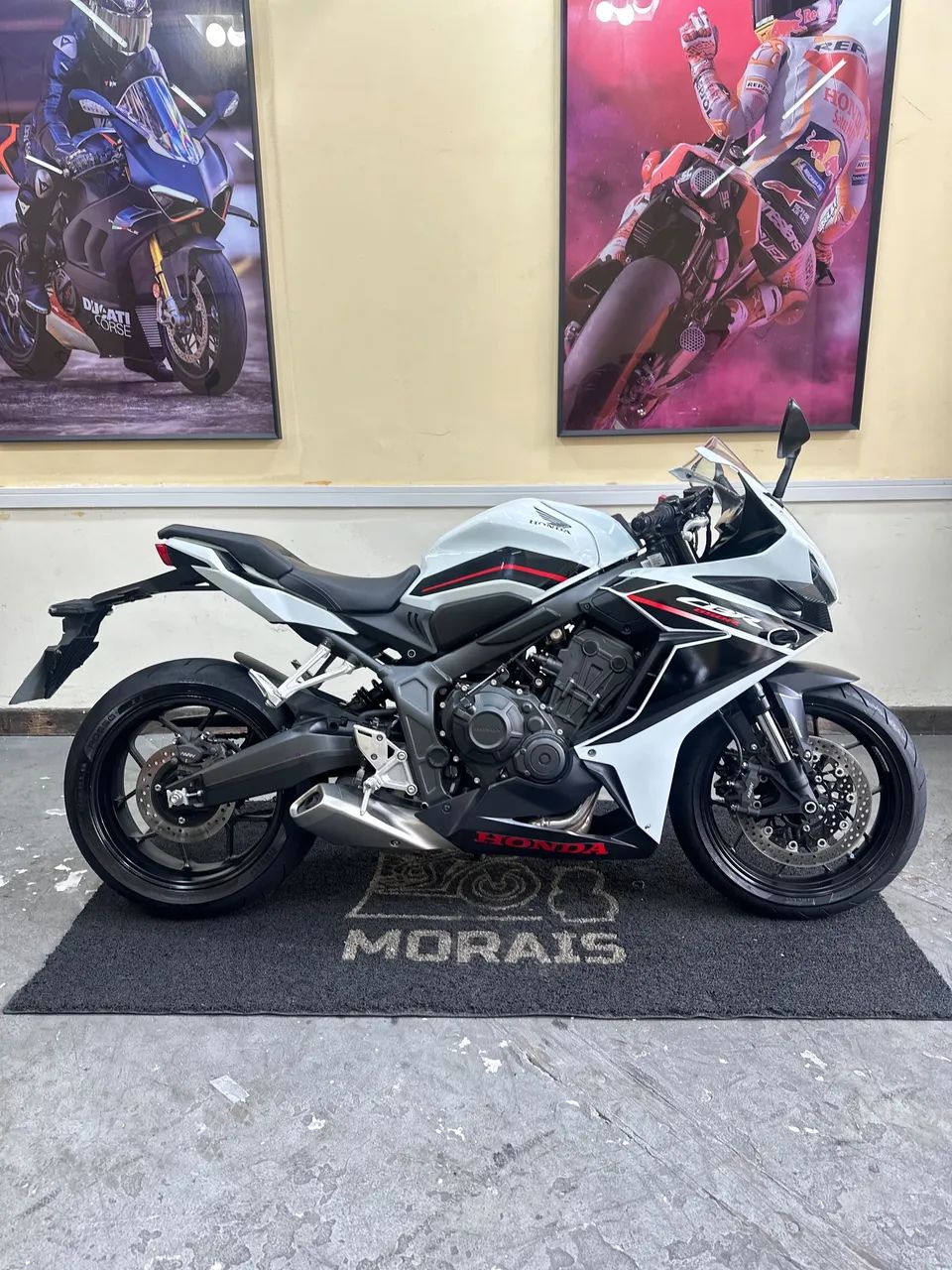 Honda CBR 650 R - Foto 3