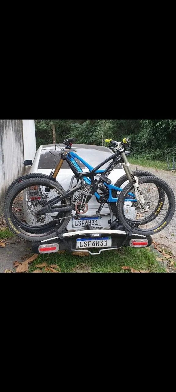 Rack THULE transbike de engate para 3 bikes.