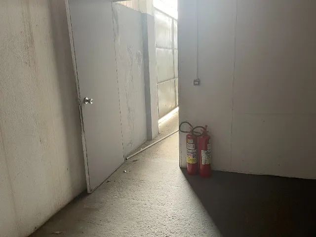 Alugo Galpão na Av. Tefé - Japiim - Foto 3