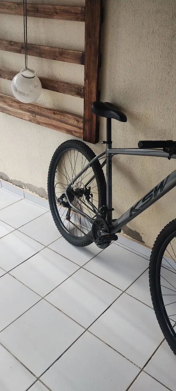 Bicicleta De Alumínio aro 29 + Capacete e Short  - Foto 3
