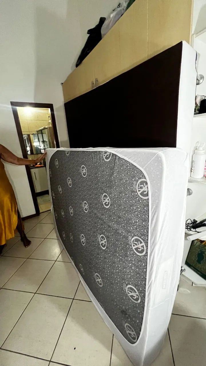 Vendo Cama Box Casal 