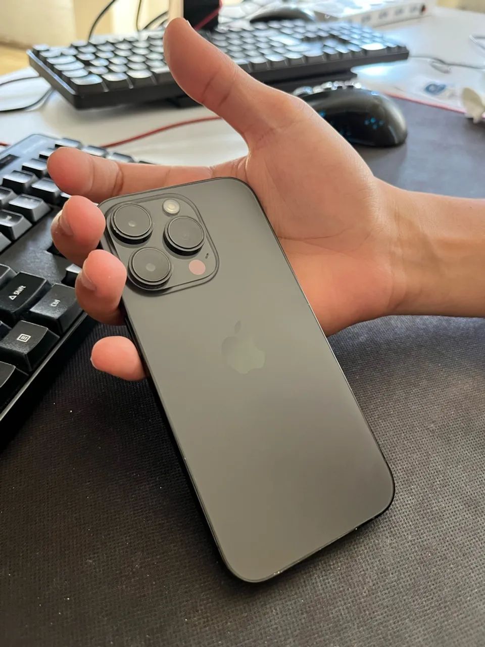 Iphone 14 Pro - Foto 3
