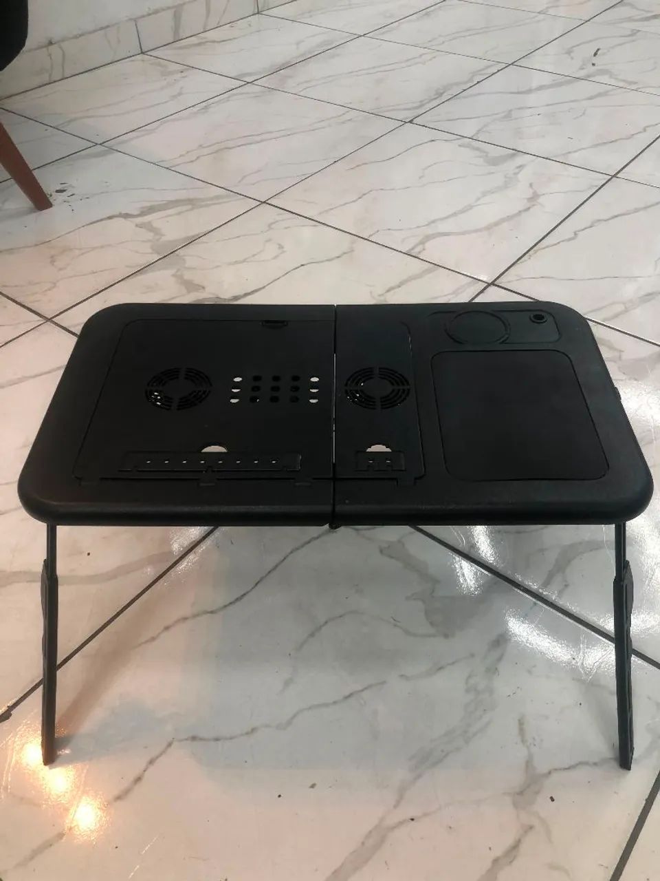 Mesa Portatil Para Notebook E Netbook Com Cooler Retratil - Foto 4