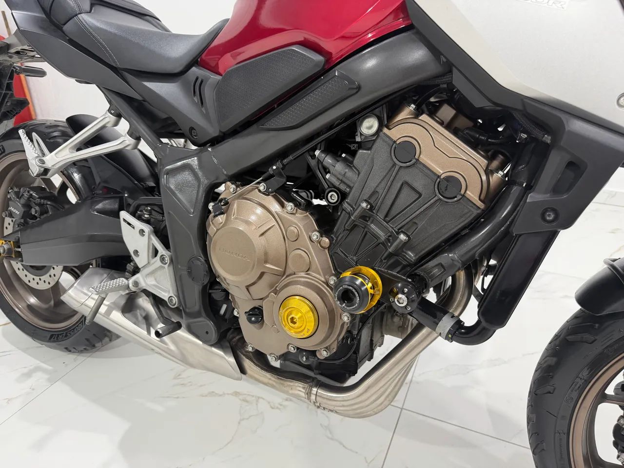 CB 650R ano 2022 EXTRA! - Foto 5