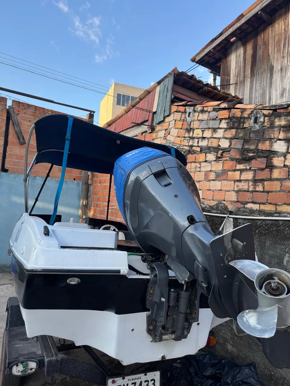 Lancha completa super confortável motor 90 