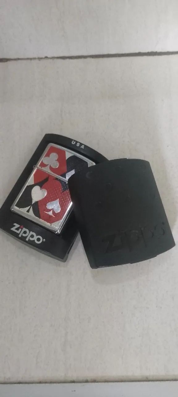 ZIPPO ORIGINAL USA - CARD SUITS ? - Foto 2