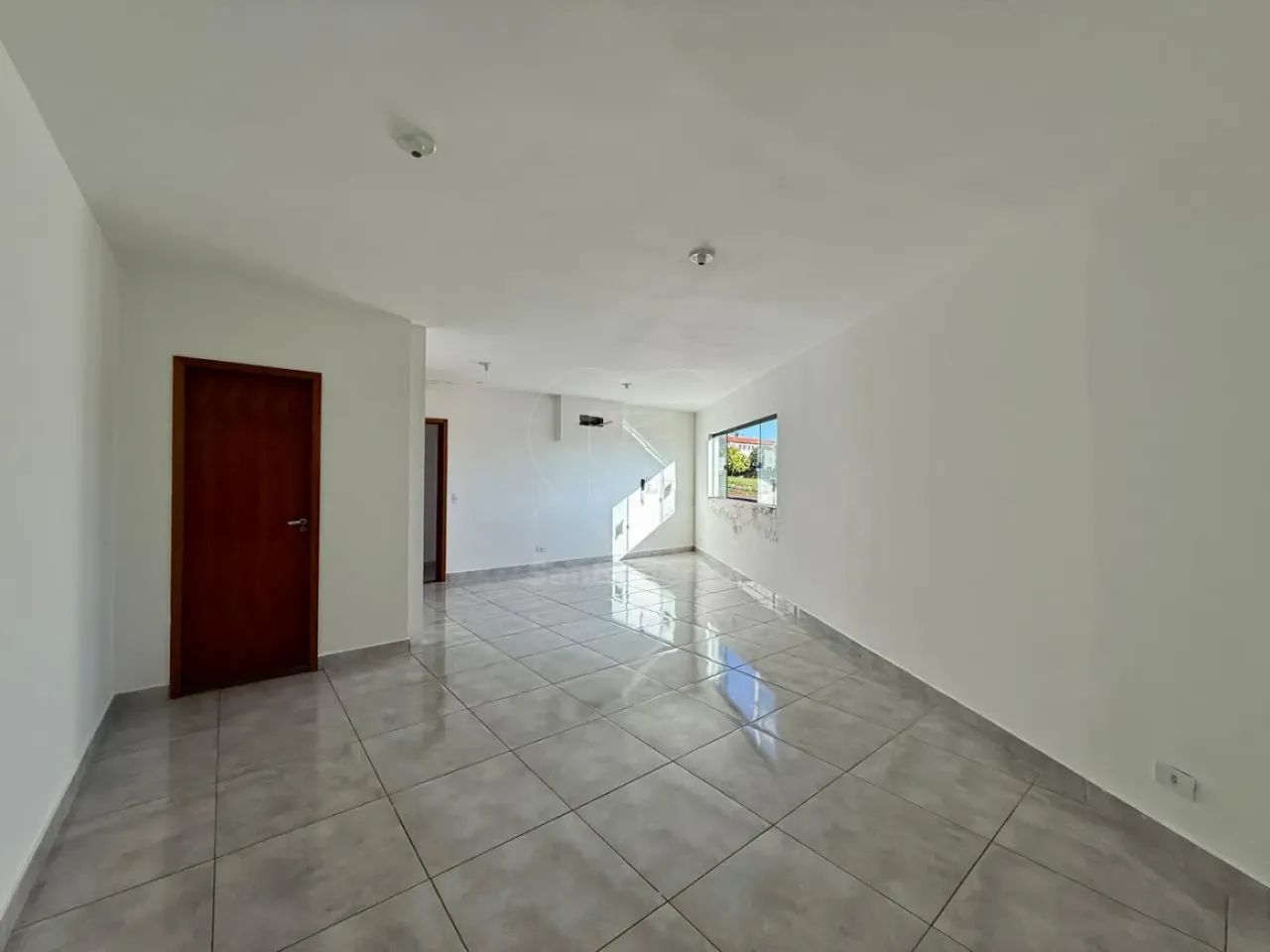 Sala comercial para alugar na Zona Norte de Londrina - Foto 3
