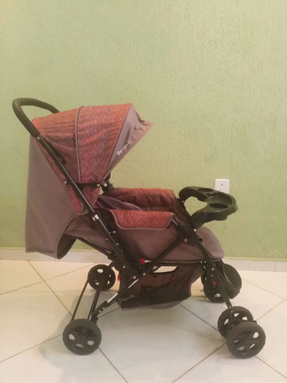 Carrinho de bebê e bebê conforto - Foto 3