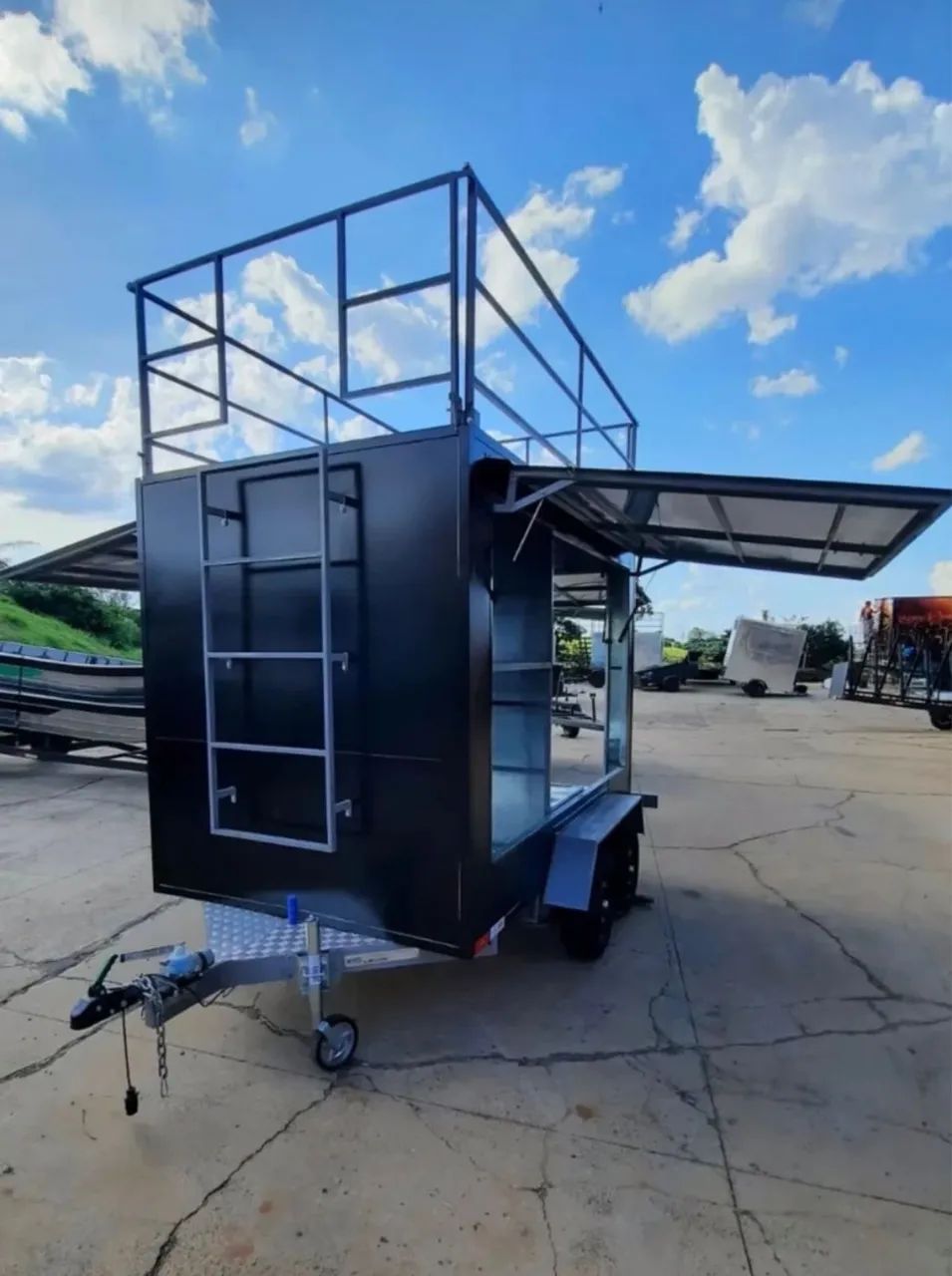 Carreta baú trailer para drone agrícola 
