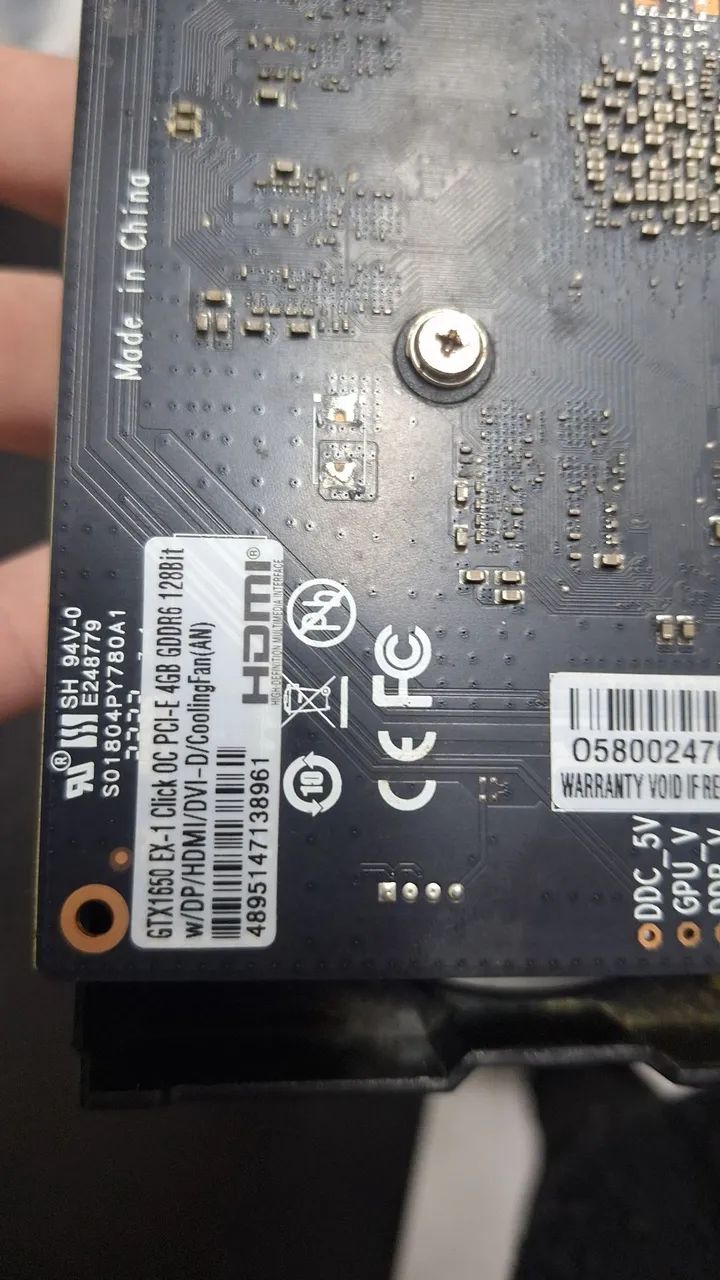Placa de video gtx1650 4gb com defeito - Foto 4