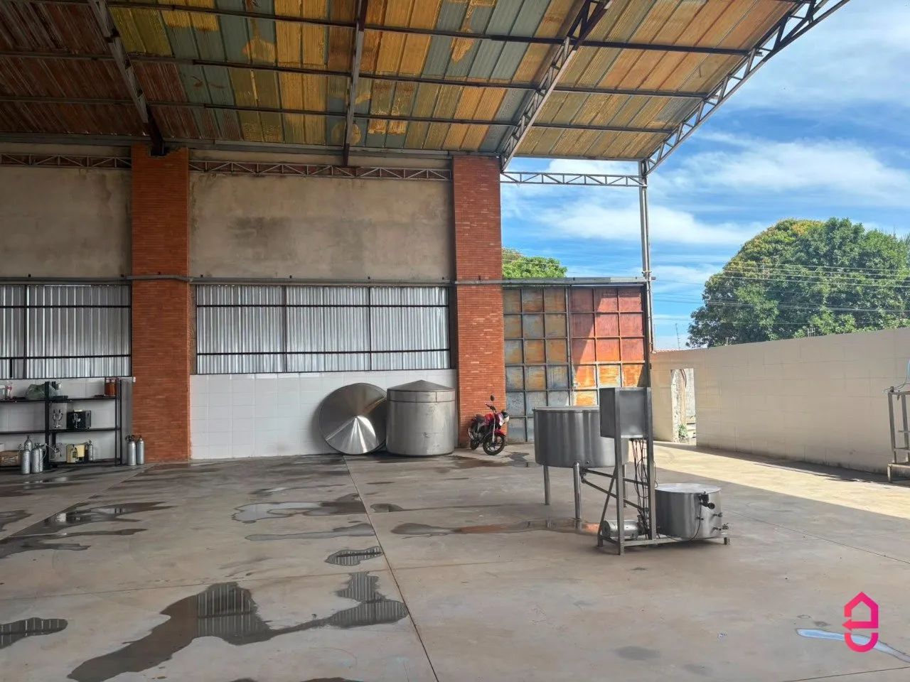 Galpão Comercial - 600 m² em Terezópolis de Goiás - Foto 2